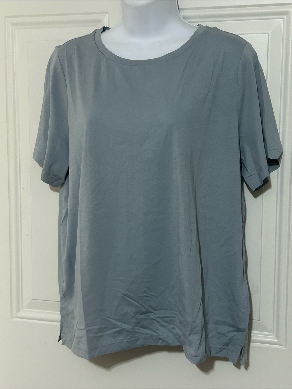 Eileen Fisher Short-Sleeve Crewneck Tee in Light Slate Blue